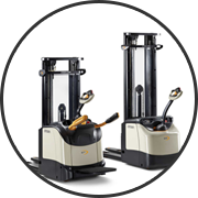 步行式和站駕式電動托盤車堆高機 步行式和站駕式電動托盤車堆高機