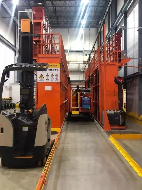 65臺科朗叉車交付沃爾瑪華南生鮮配送中心 65臺科朗叉車交付沃爾瑪華南生鮮配送中心