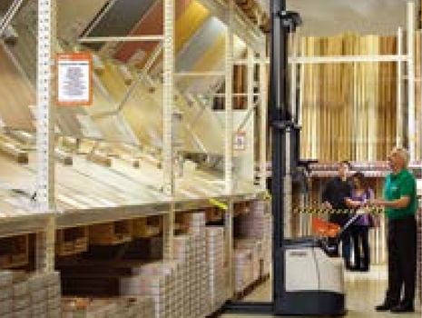 精確的驅(qū)動和提升控制性能 精確的驅(qū)動和提升控制性能