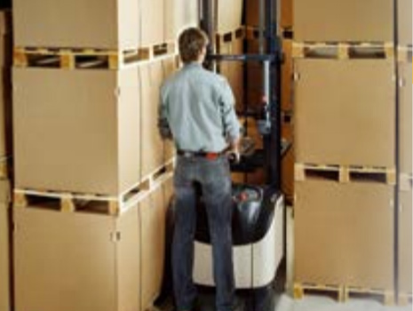 窄底盤和中置式舵柄設(shè)計 窄底盤和中置式舵柄設(shè)計